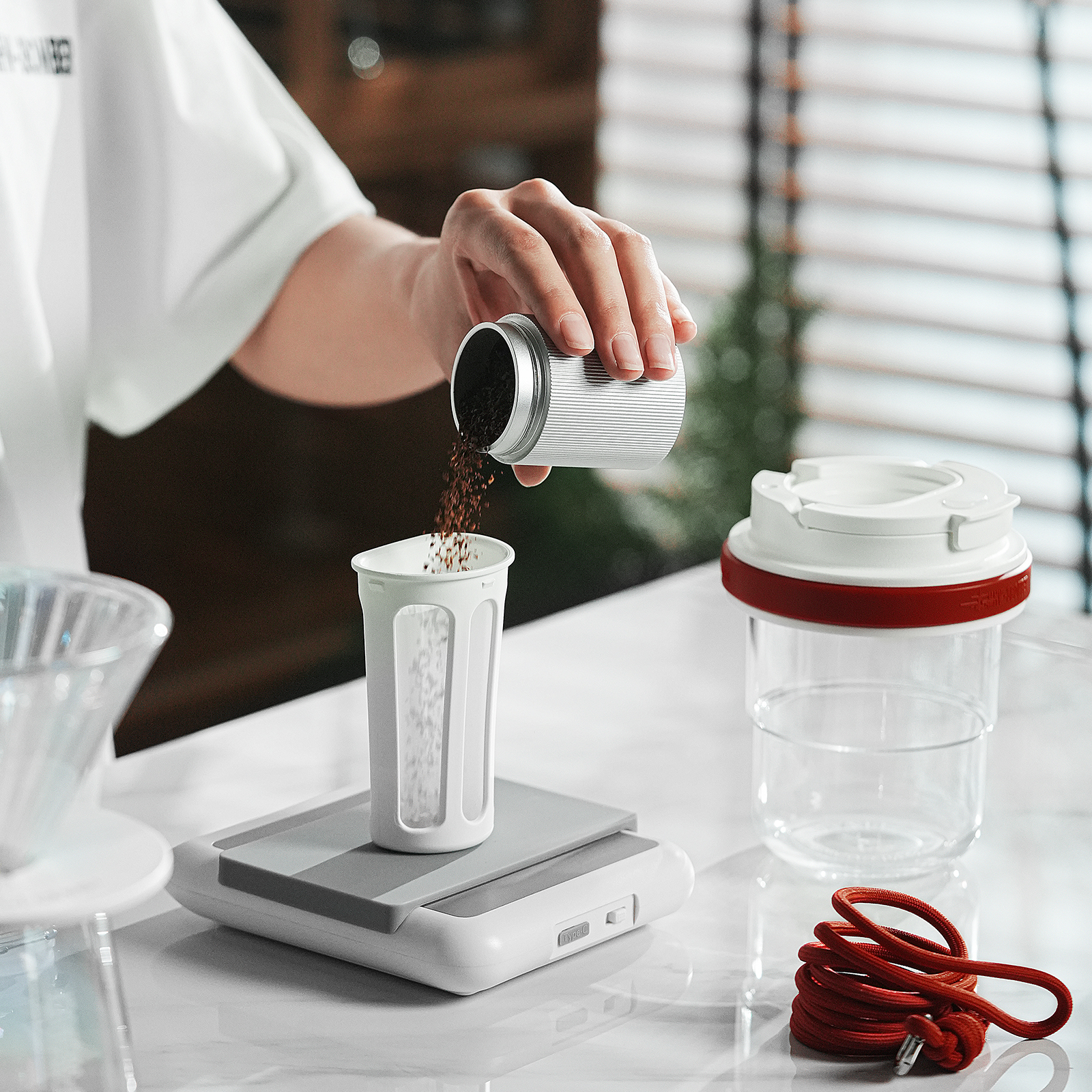 Coffee Tea Pictures - MHW-3BOMBER Portable Cold Brew Coffee Maker