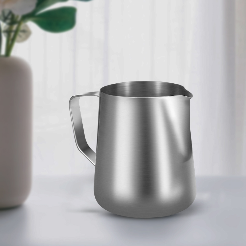 Coffee Milk Frothing Pitcher S - Barista Milk Jug reseña y precio