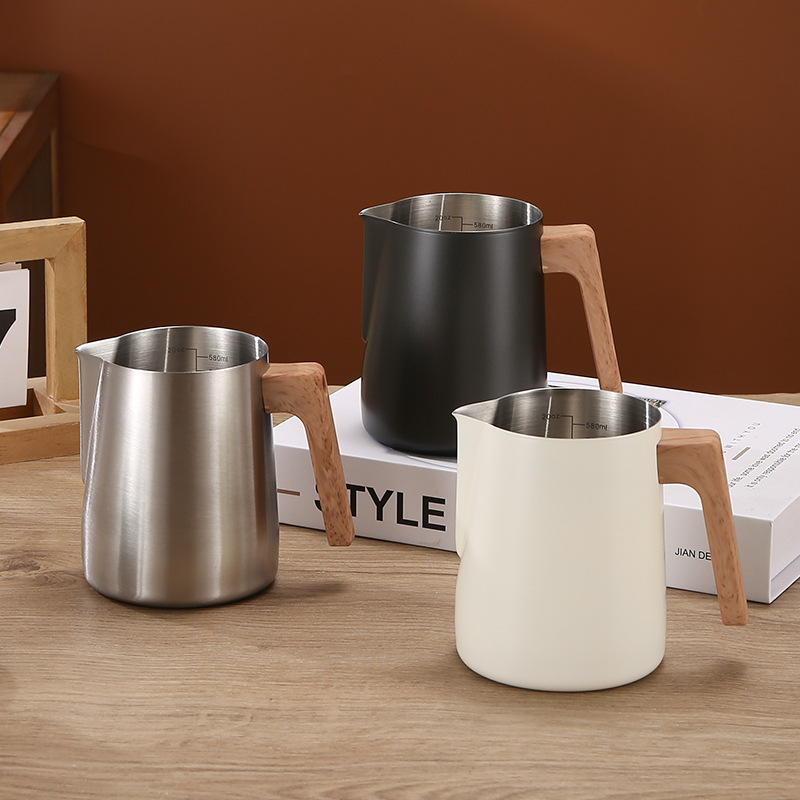 Coffee Milk Frothing Pitcher J - Barista Milk Jug reseña y precio
